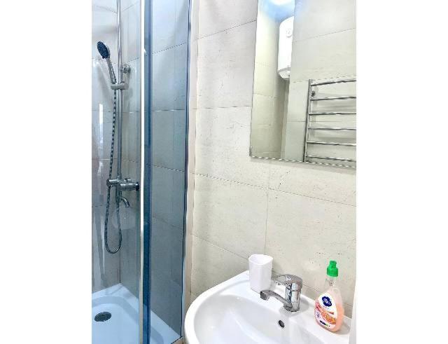 Ferienwohnung Жк Светлопарк Kiew Exterior foto